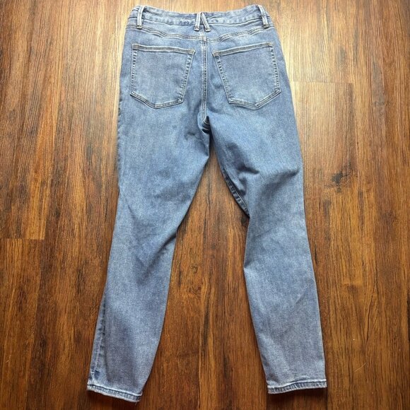 Good American Good '90s Ripped Slim Fit Straight Leg Jeans Light Wash Size 10/30 - Picture 2 of 11